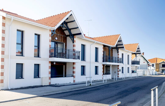 Résidence neuve à Biscarrosse comprenant des appartements au style arcachonnais